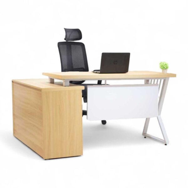 Ellan Executive table